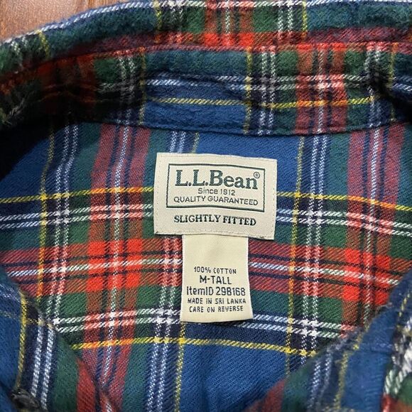 L.L. Bean Vintage Flannel Blue Red Green Button Front Shirt Men's Size Medium - Picture 7 of 9